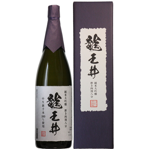 【日本酒 白牡丹】純米大吟醸 龍王井 1.8L瓶詰【輸出専用】